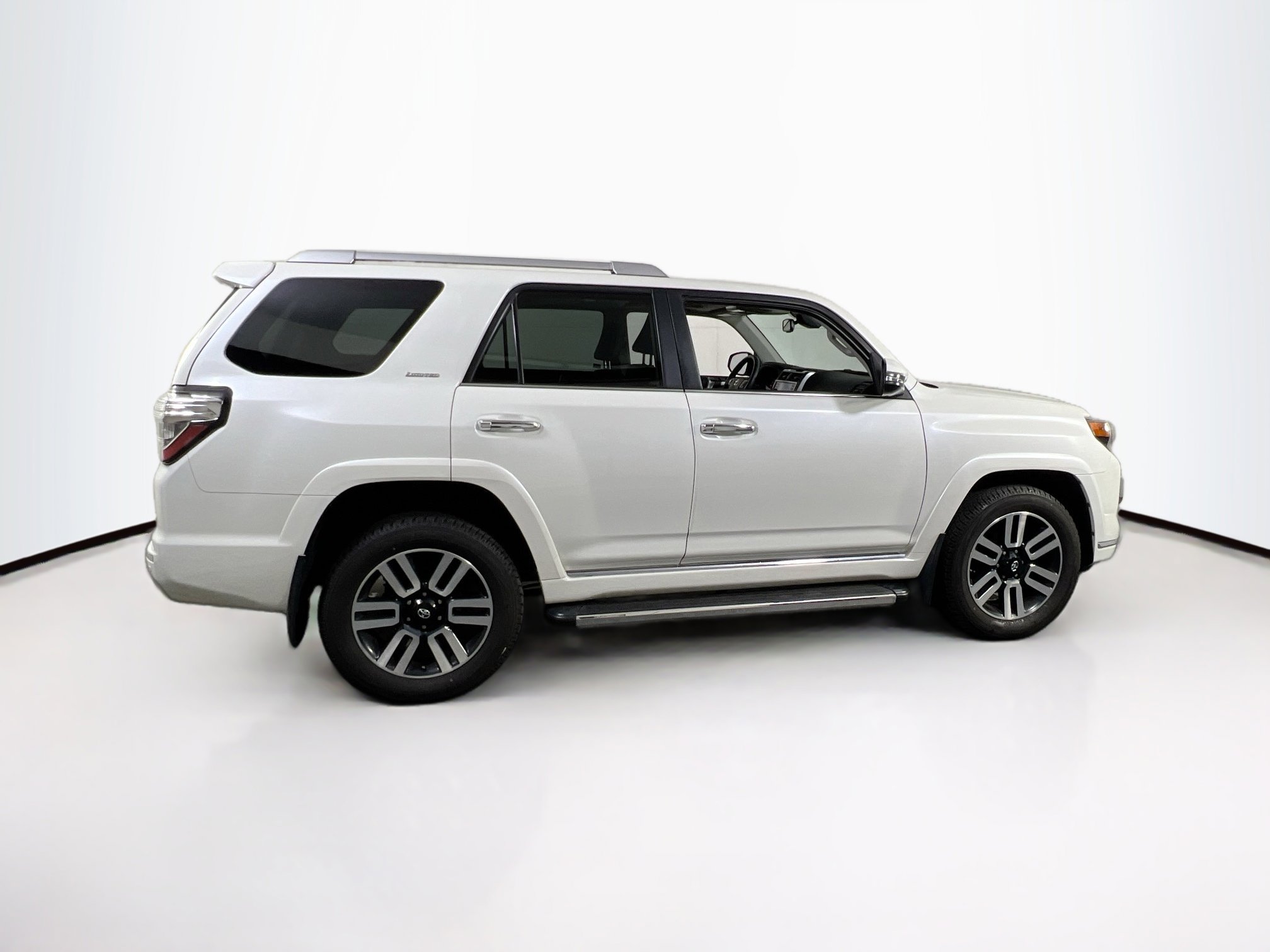 Used 2021 Toyota 4Runner Limited AWD/4WD image 4