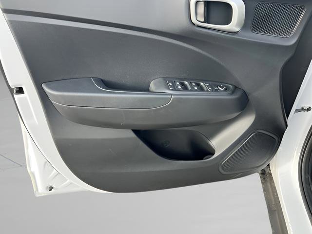 New 2026 Hyundai Venue SEL image 6