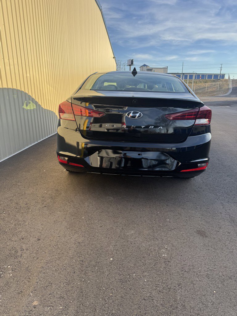 Used 2020 Hyundai Elantra Value Edition FWD image 4