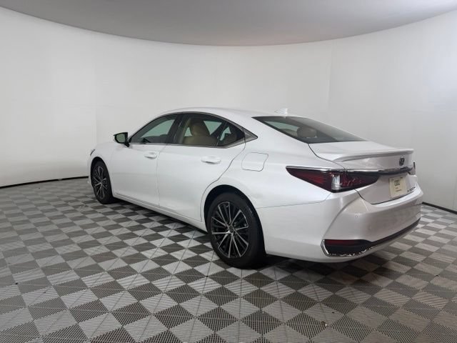 Used 2023 Lexus ES 250 w/ Premium Package AWD/4WD image 5