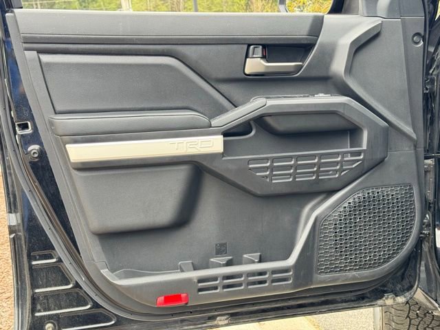 Used 2024 Toyota Tacoma TRD Off-Road image 21