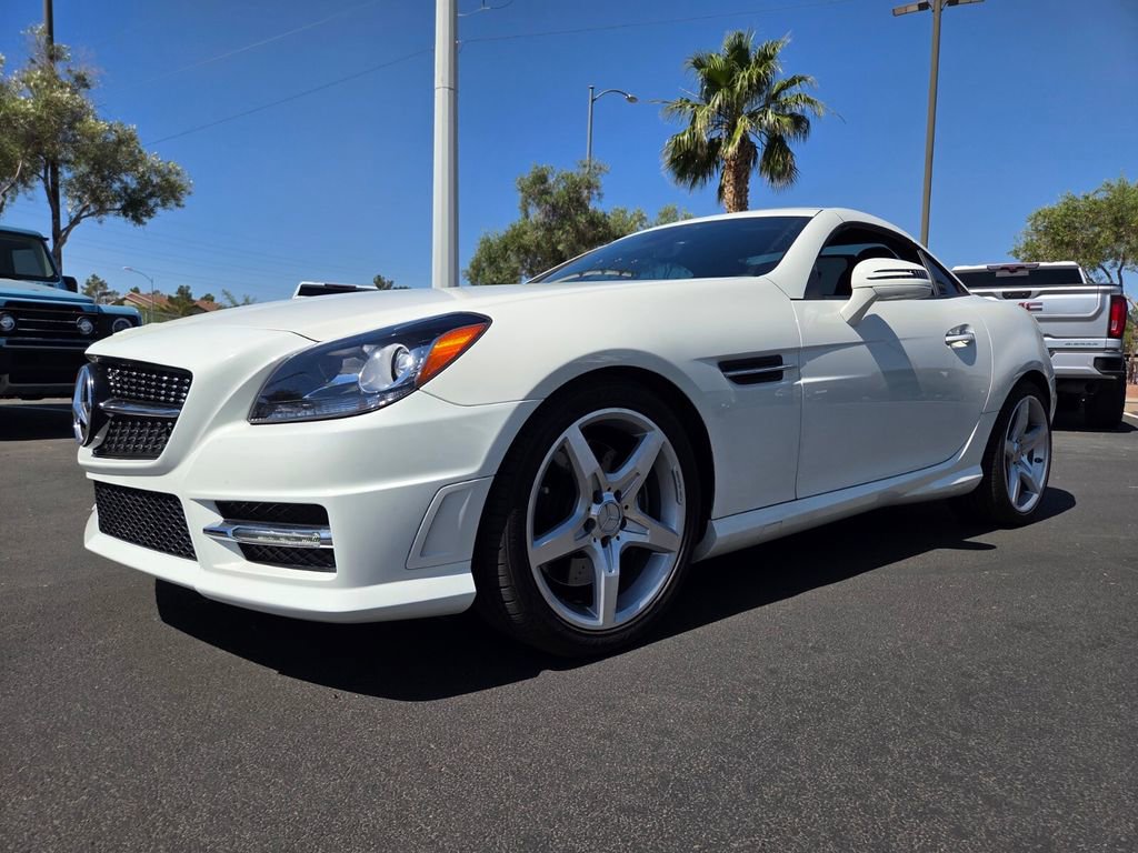 Used 2013 Mercedes-Benz SLK 350 image 2