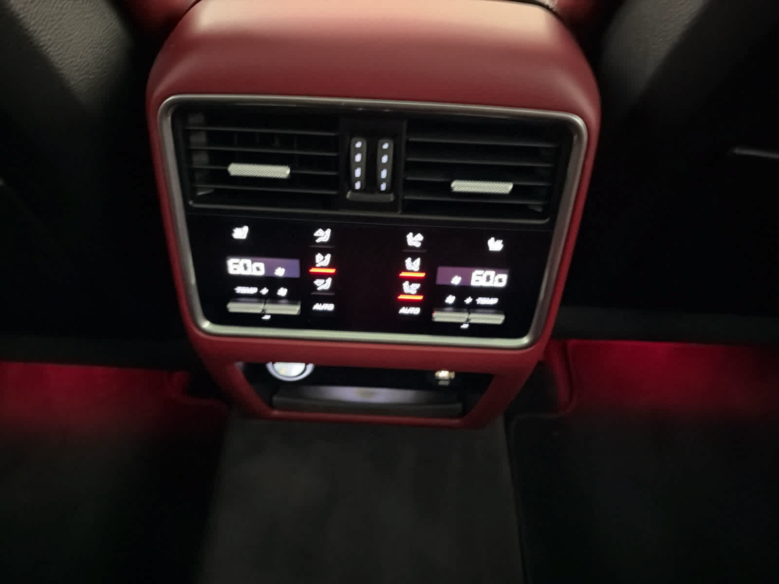 Used 2019 Porsche Cayenne AWD/4WD image 21