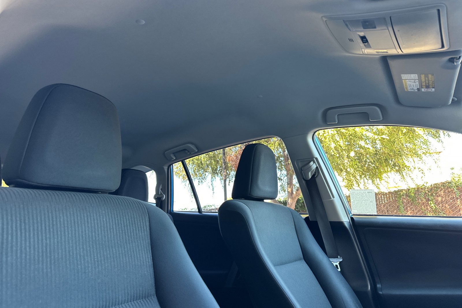 Used 2016 Toyota RAV4 LE FWD image 17