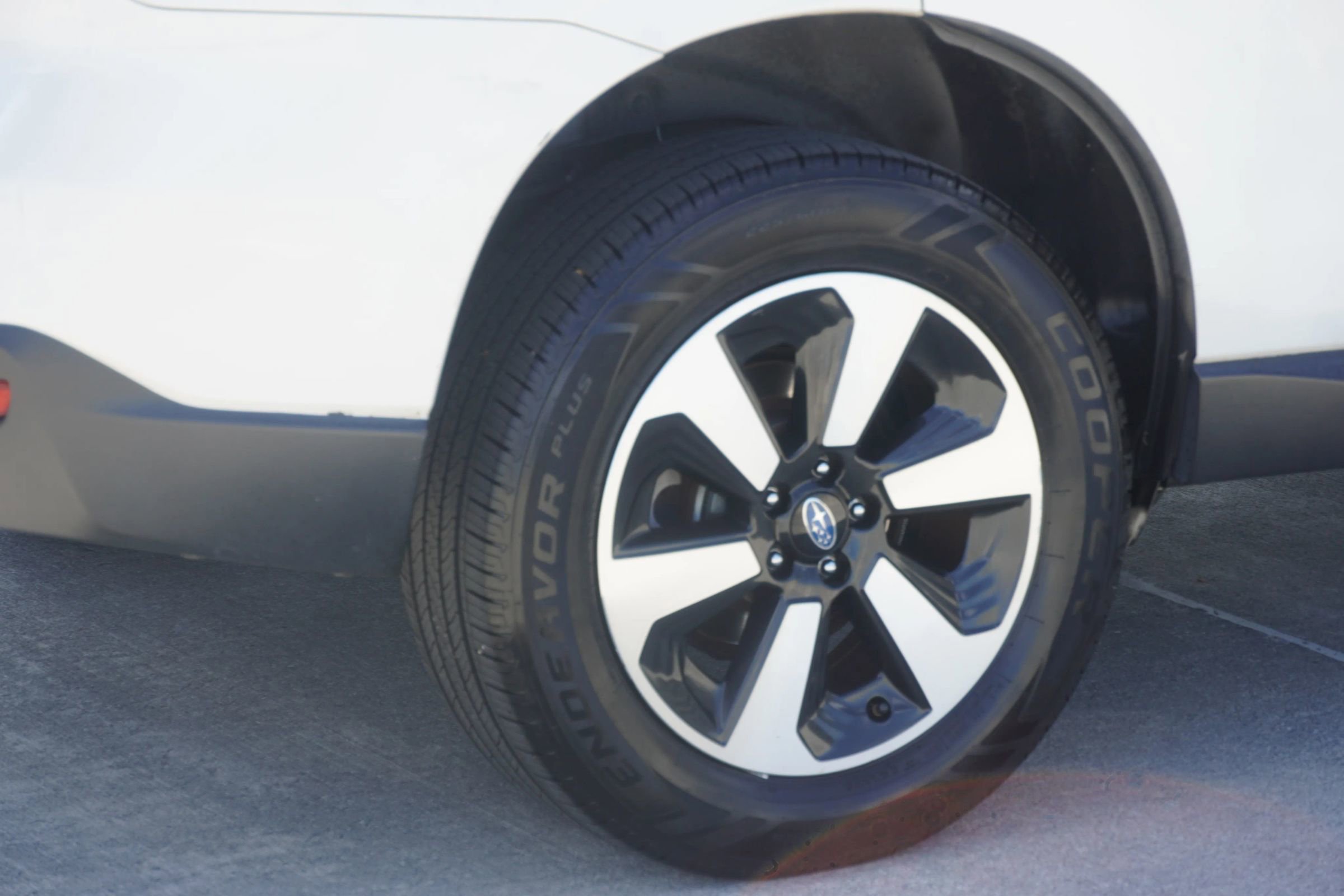 Used 2017 Subaru Forester 2.5i Premium w/ All-Weather Package image 31