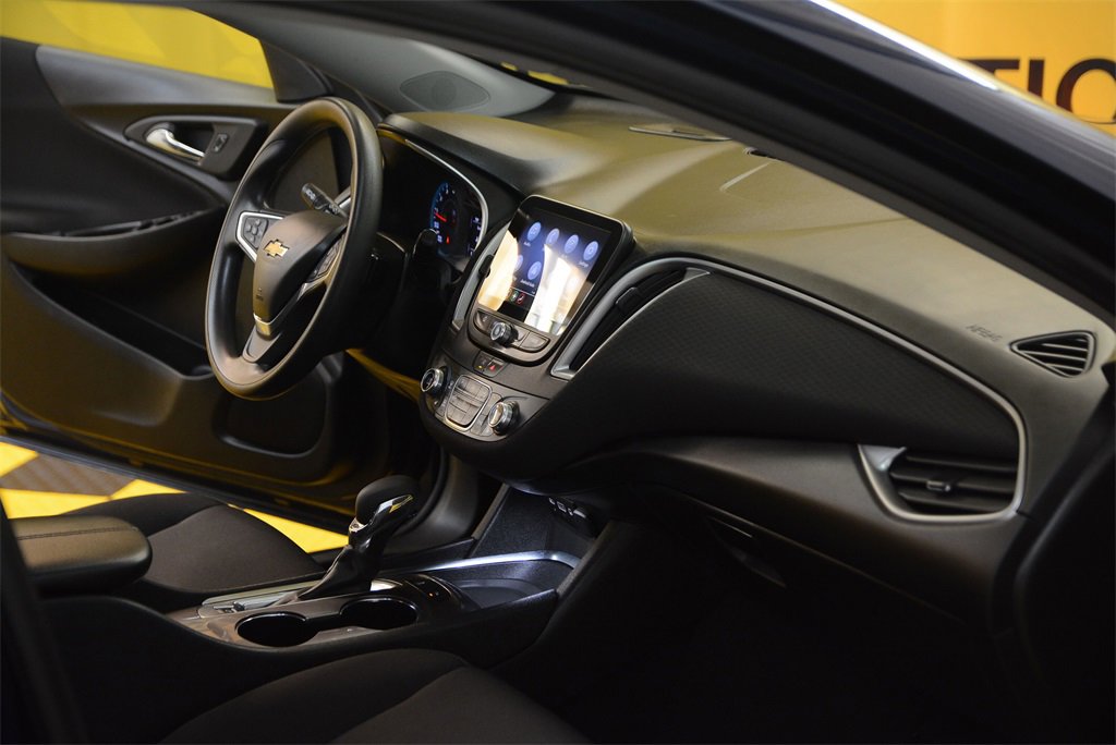 Used 2022 Chevrolet Malibu LT image 29