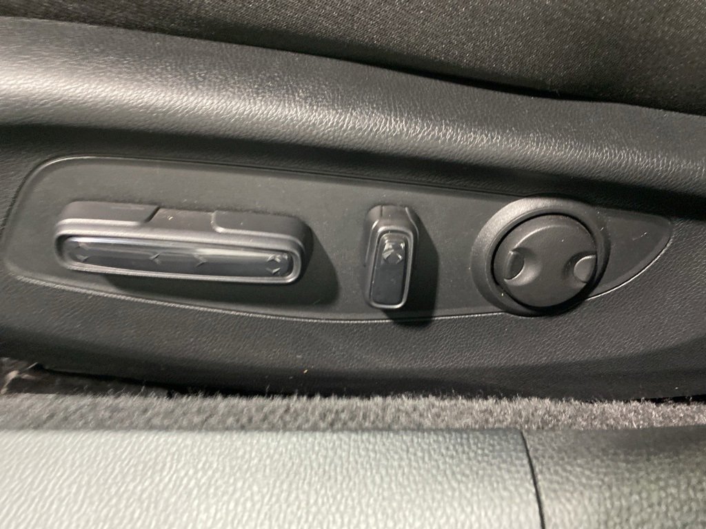 Certified 2023 Honda Accord EX image 18