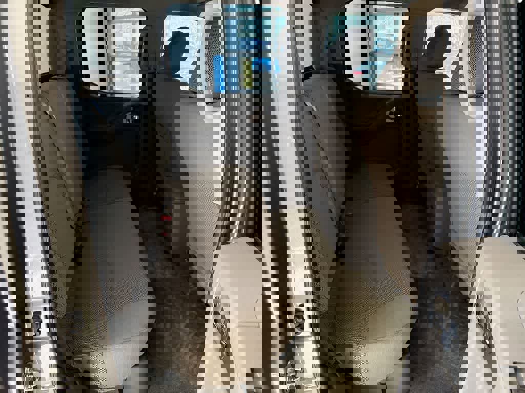 Used 2017 Nissan Frontier SV image 21