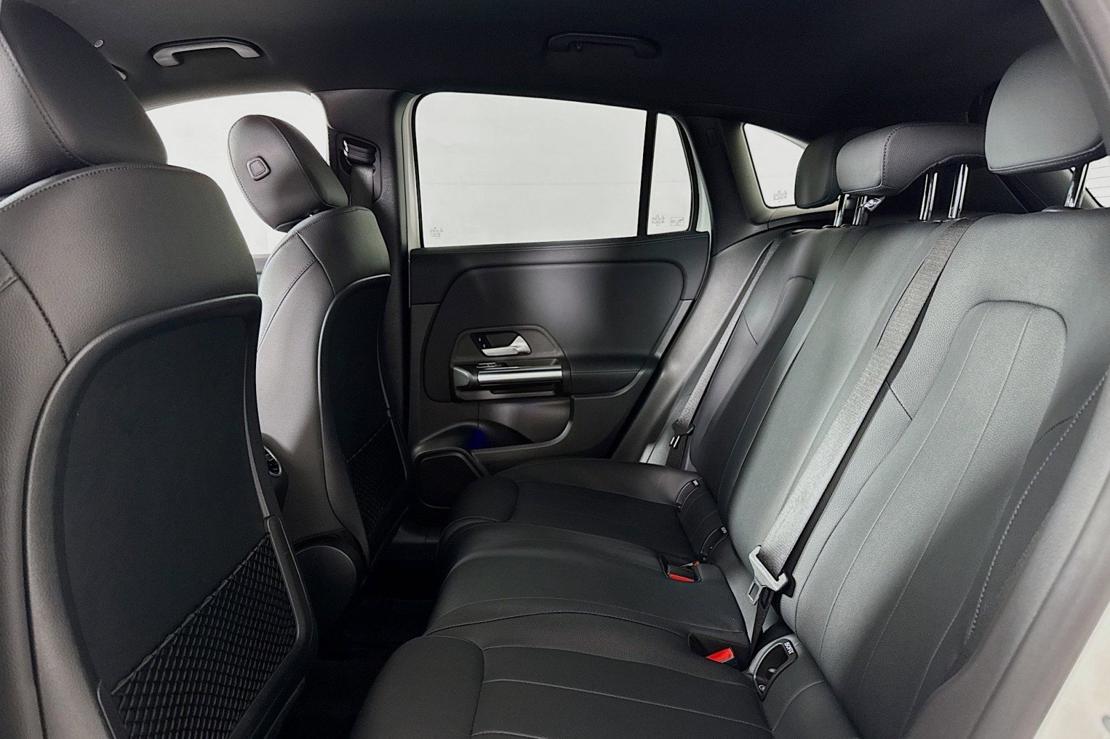 Certified 2026 Mercedes-Benz GLA 250 image 9