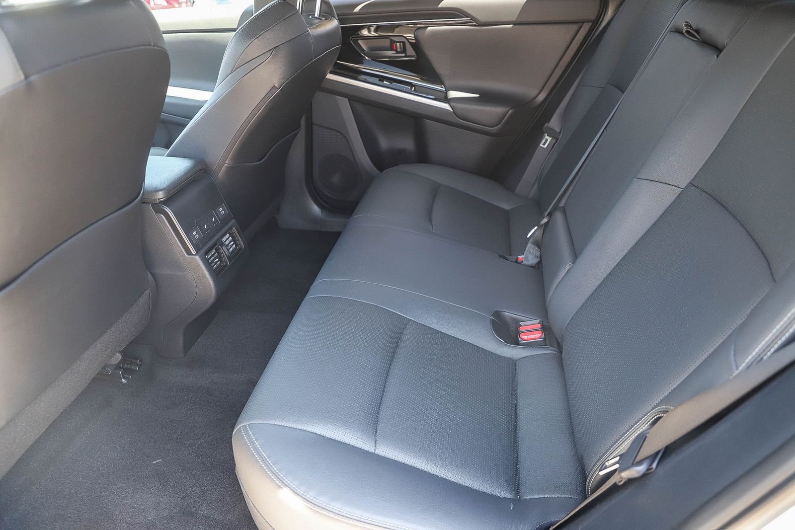 Certified 2024 Toyota bZ4X AWD w/ Weather Package image 18