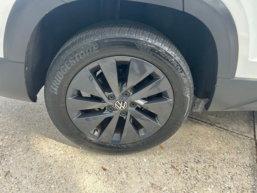 Used 2022 Volkswagen Taos S w/ IQ Drive S Package image 26