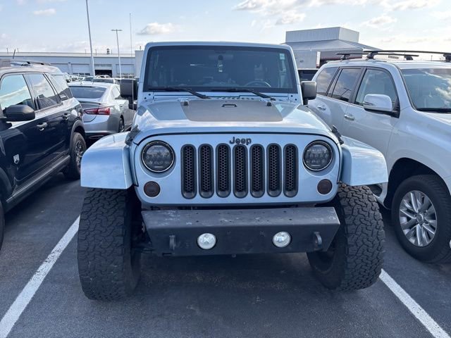Used 2012 Jeep Wrangler Unlimited Sahara image 2