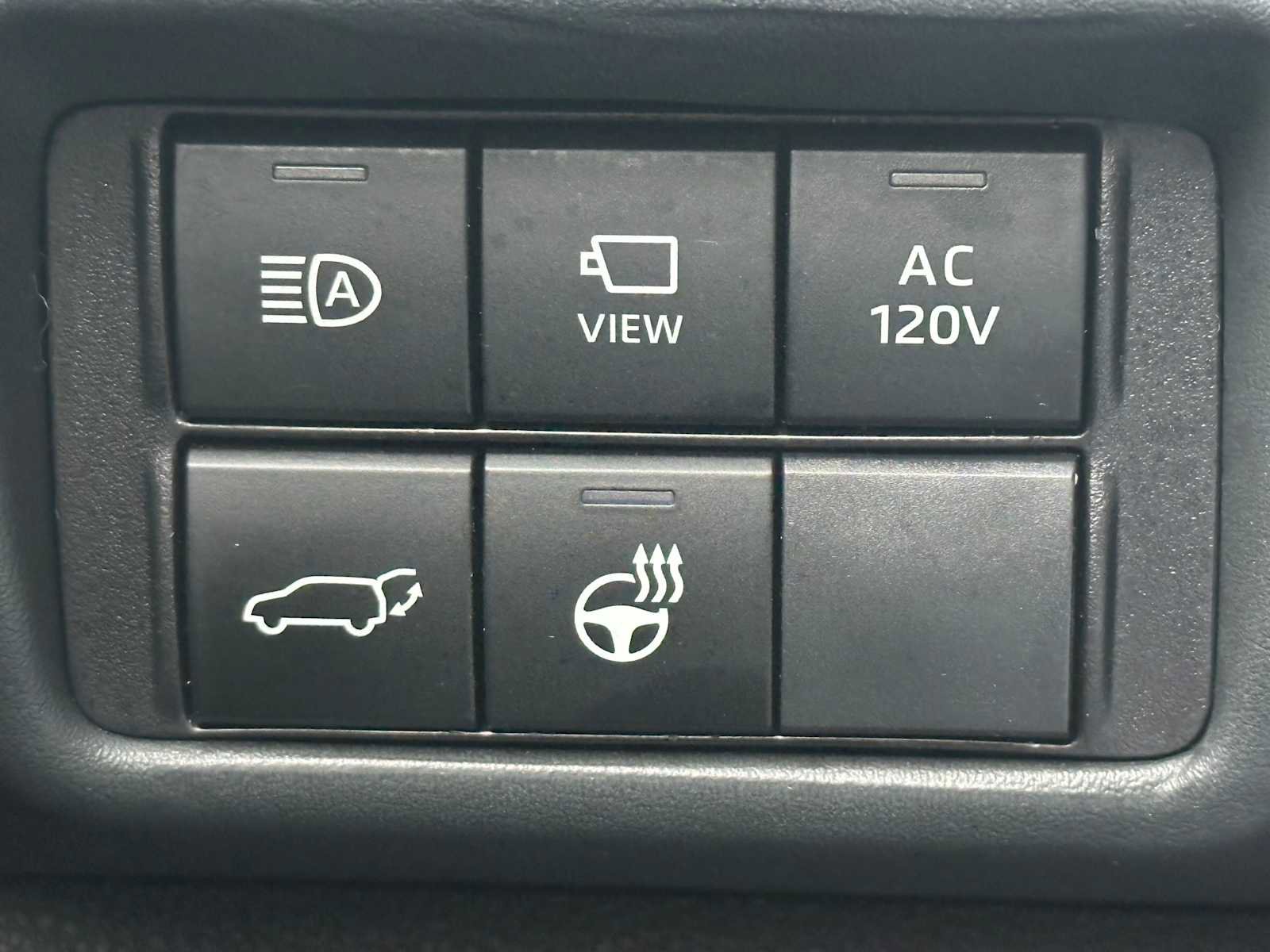 Used 2025 Toyota Highlander Limited image 32