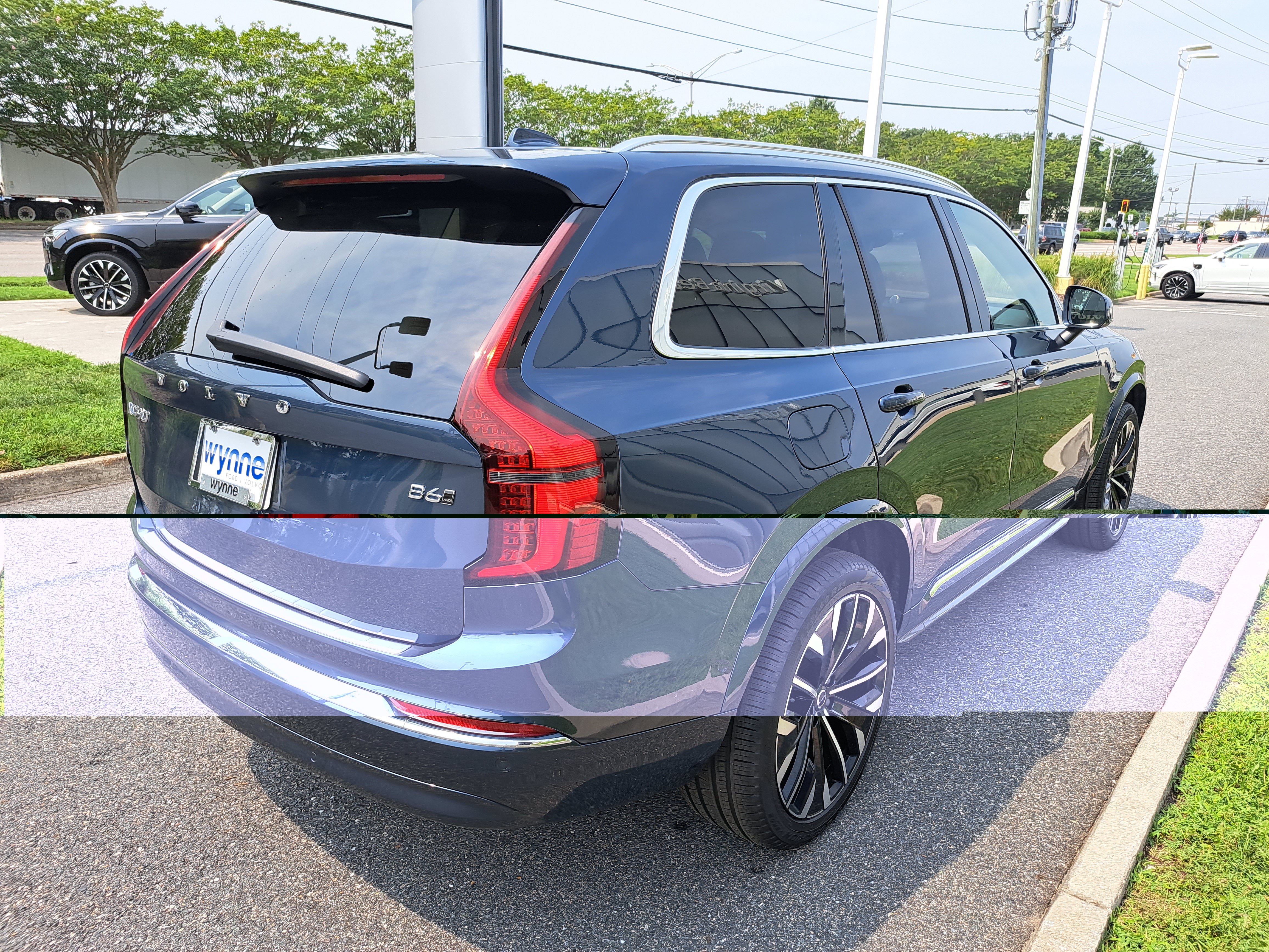 New 2026 Volvo XC90 B6 Ultra w/ Lounge Package AWD/4WD image 3