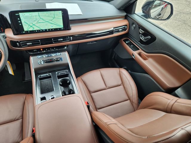 New 2026 Lincoln Aviator Reserve w/ Jet Appearance Package image 12