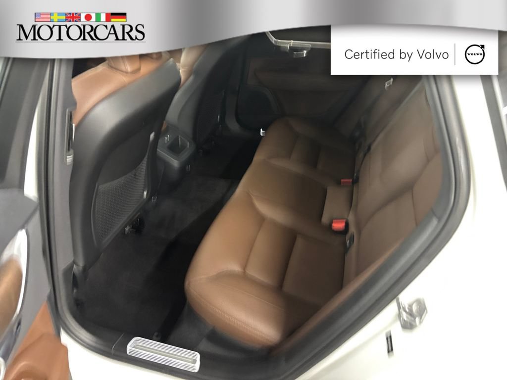 Used 2022 Volvo V90 B6 Cross Country w/ Advanced Package AWD/4WD image 14