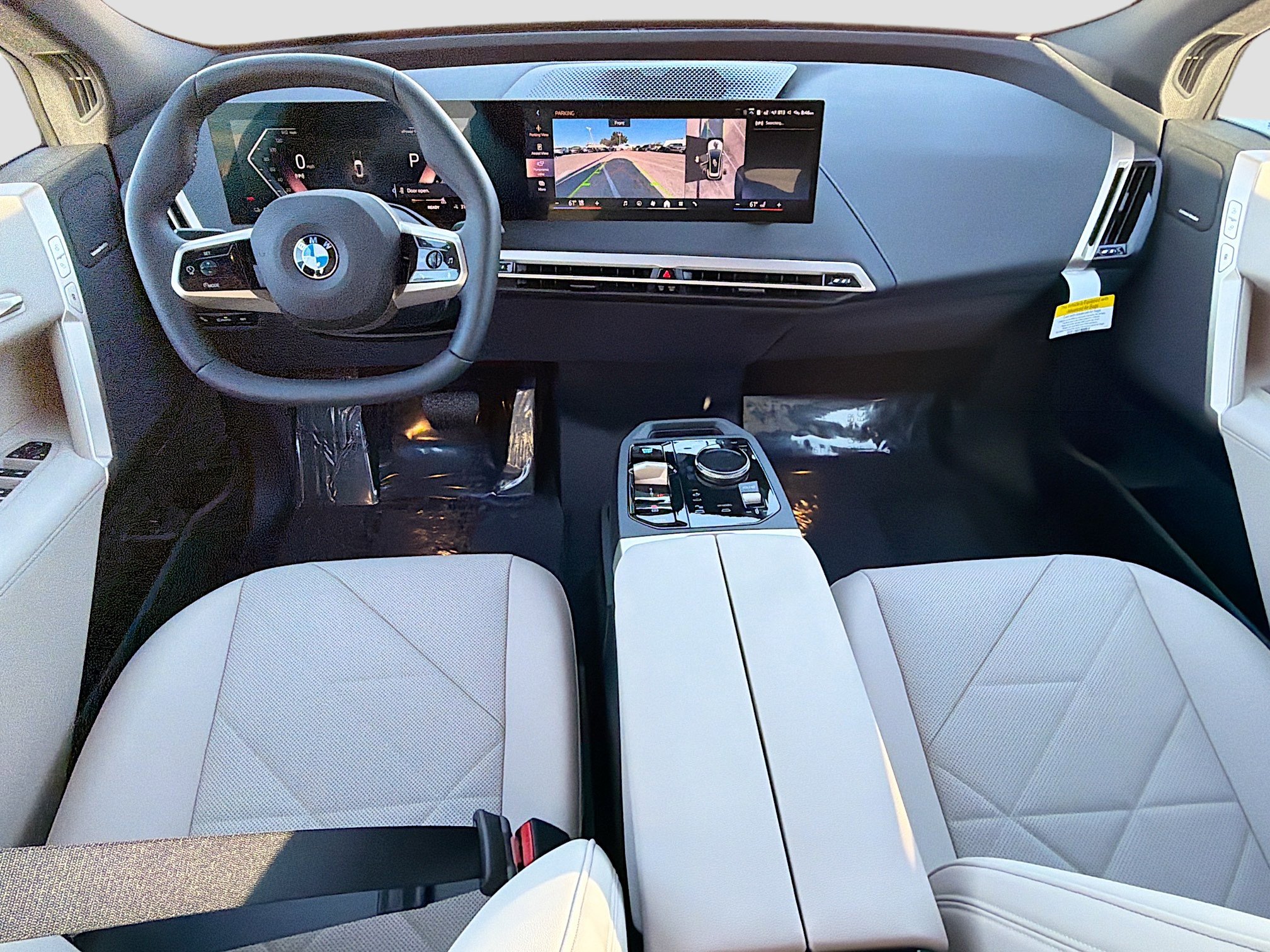 New 2026 BMW iX xDrive60 w/ Premium Package image 16