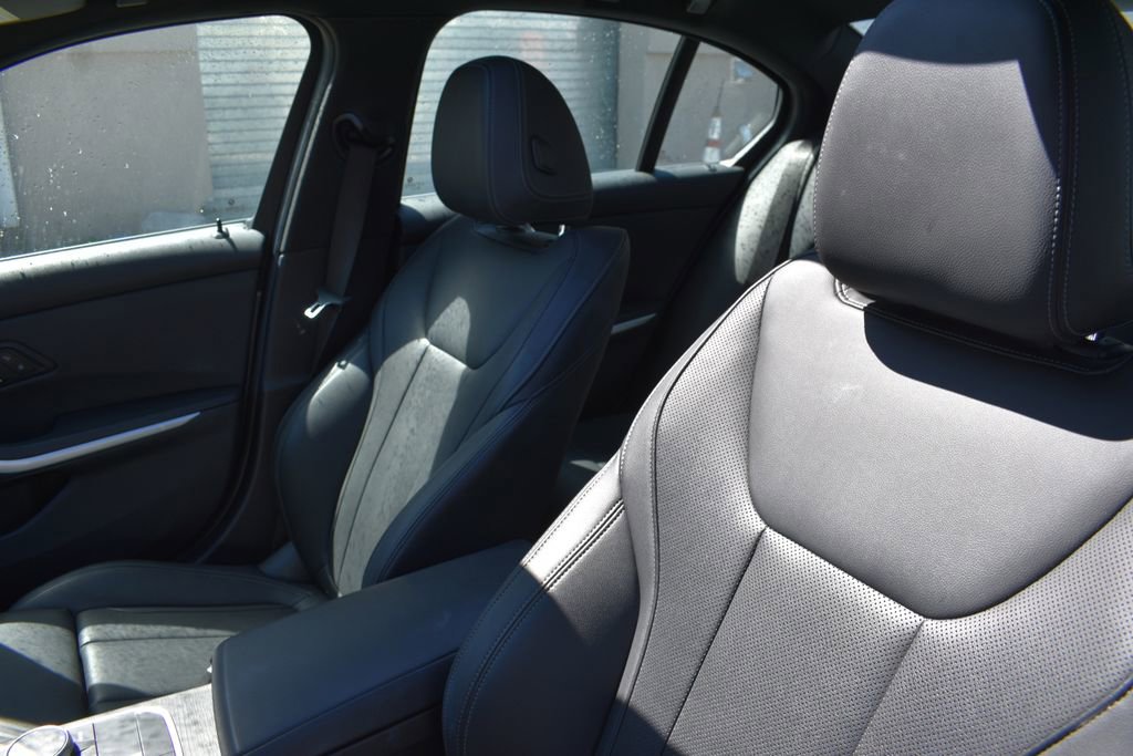 Used 2024 BMW 330e RWD image 10