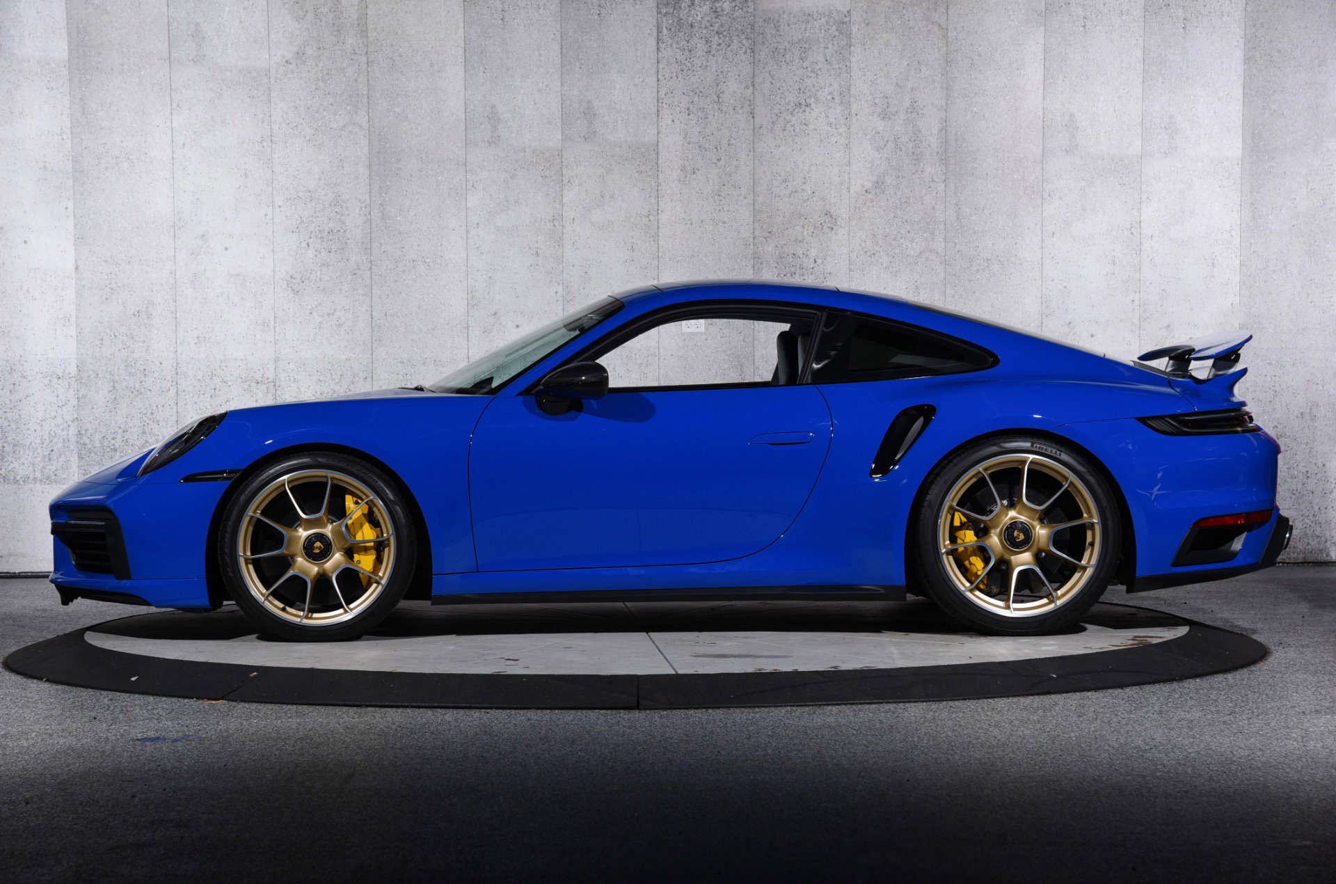 Used 2021 Porsche 911 Turbo S image 12