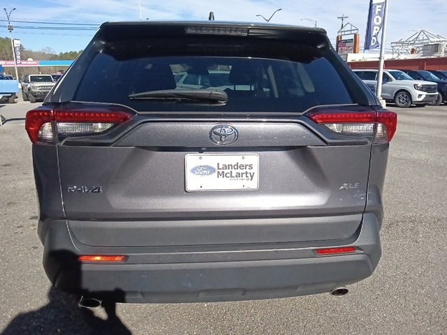 Used 2024 Toyota RAV4 XLE image 4
