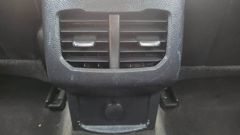 Used 2020 Ford Fusion Energi Titanium FWD image 26