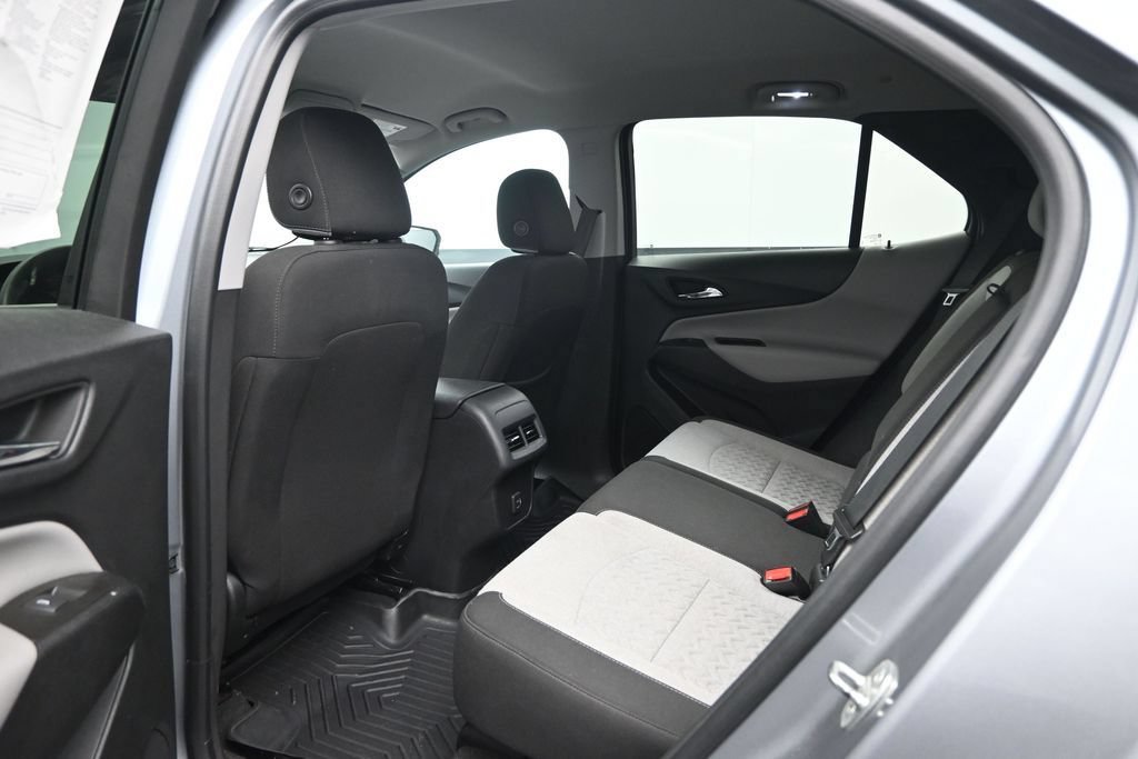 Used 2023 Chevrolet Equinox LS w/ LS Convenience Package FWD image 24