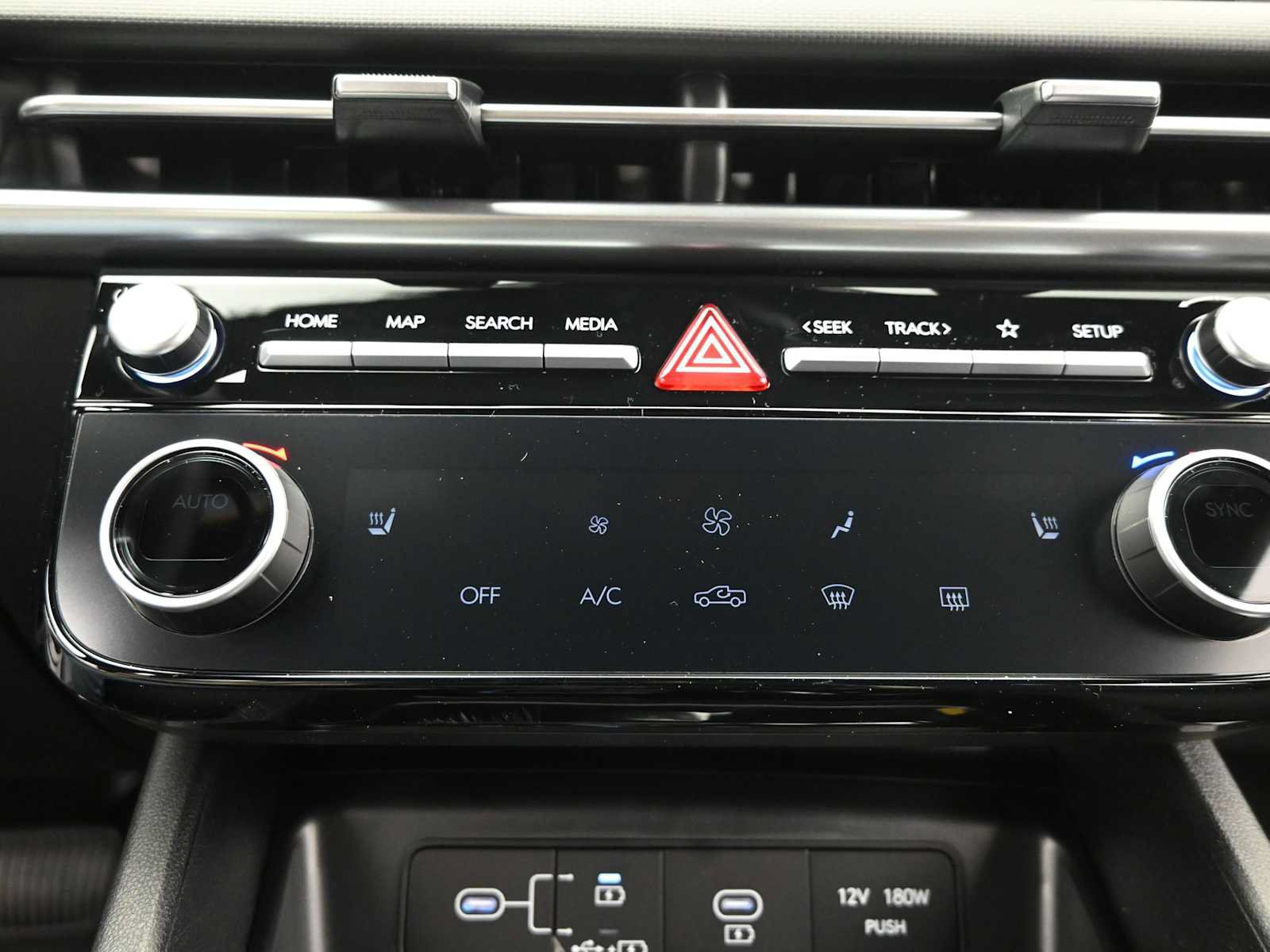 Certified 2025 Hyundai Santa Cruz SEL AWD/4WD image 19