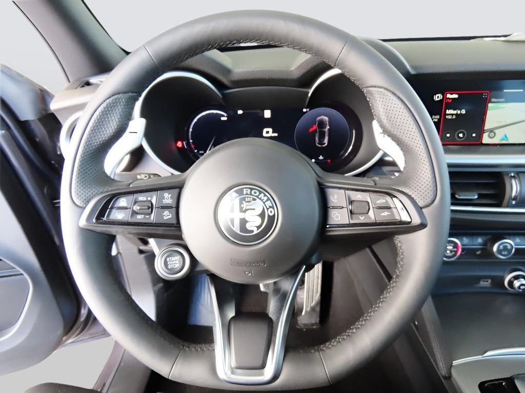 New 2025 Alfa Romeo Stelvio Sprint w/ Convenience Package AWD/4WD image 30