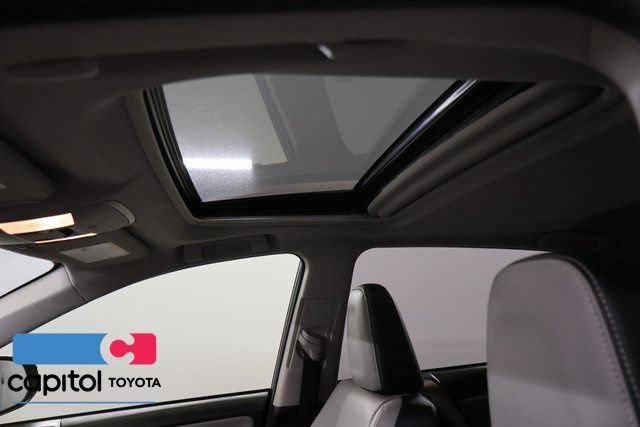 Used 2016 Toyota RAV4 Limited AWD/4WD image 14