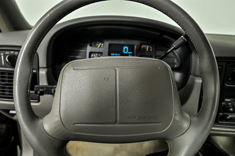 Used 1995 Chevrolet Impala SS RWD image 21