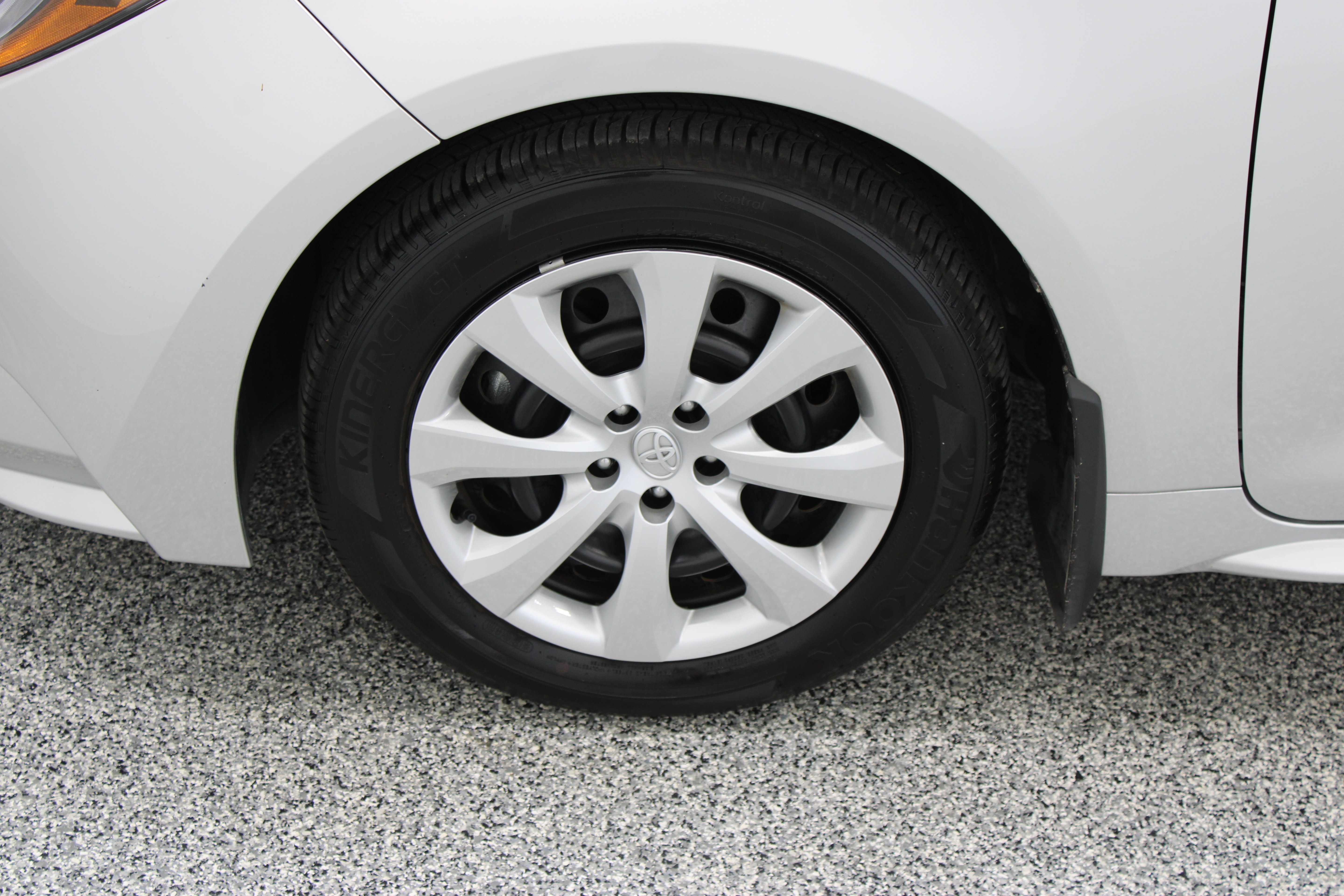 Used 2026 Toyota Corolla LE FWD image 11