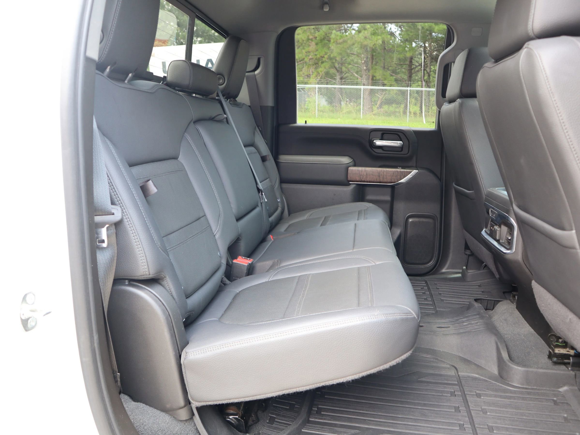 Used 2021 GMC Sierra 2500 Denali w/ Denali Ultimate Package image 30