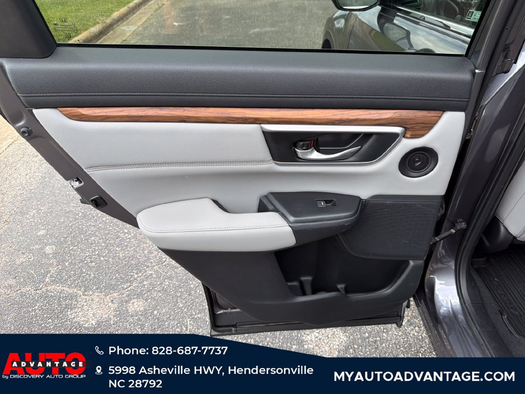 Used 2020 Honda CR-V Touring image 27