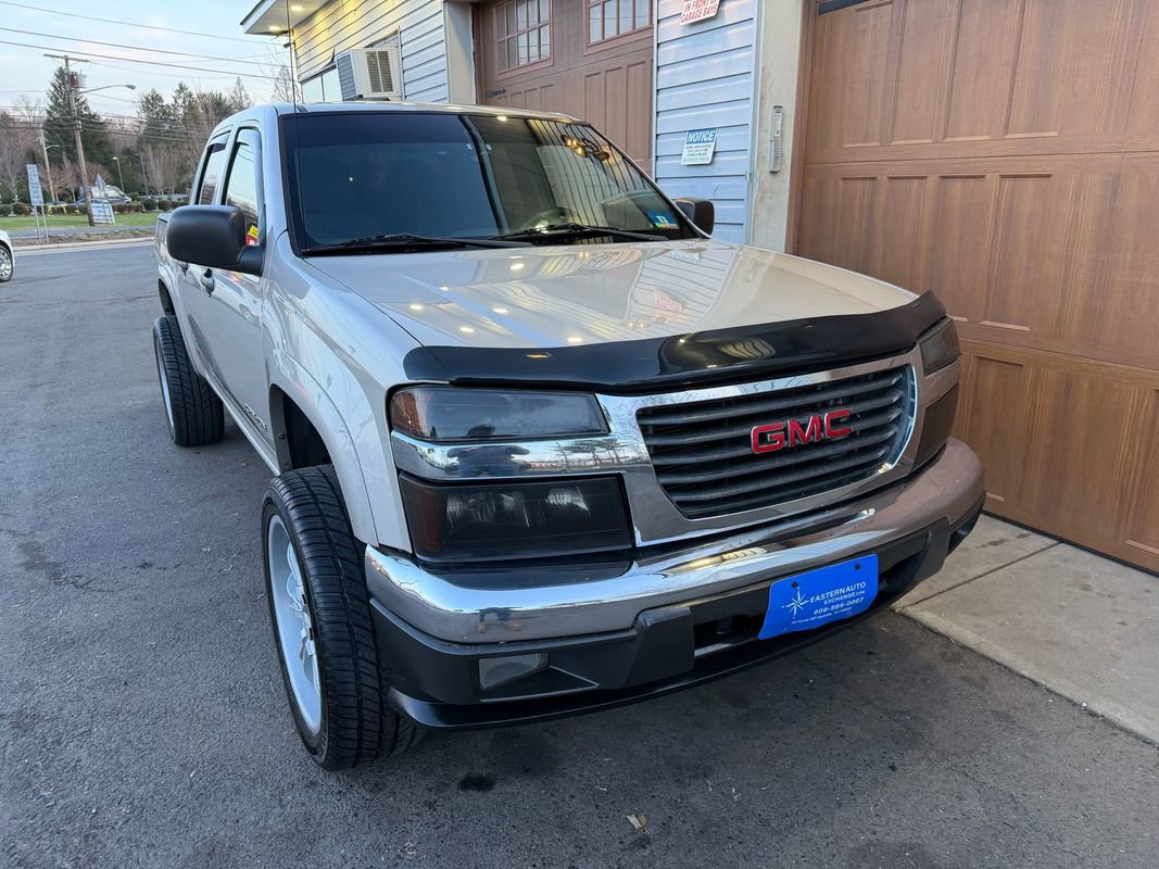 Used 2005 GMC Canyon SLE AWD/4WD image 1