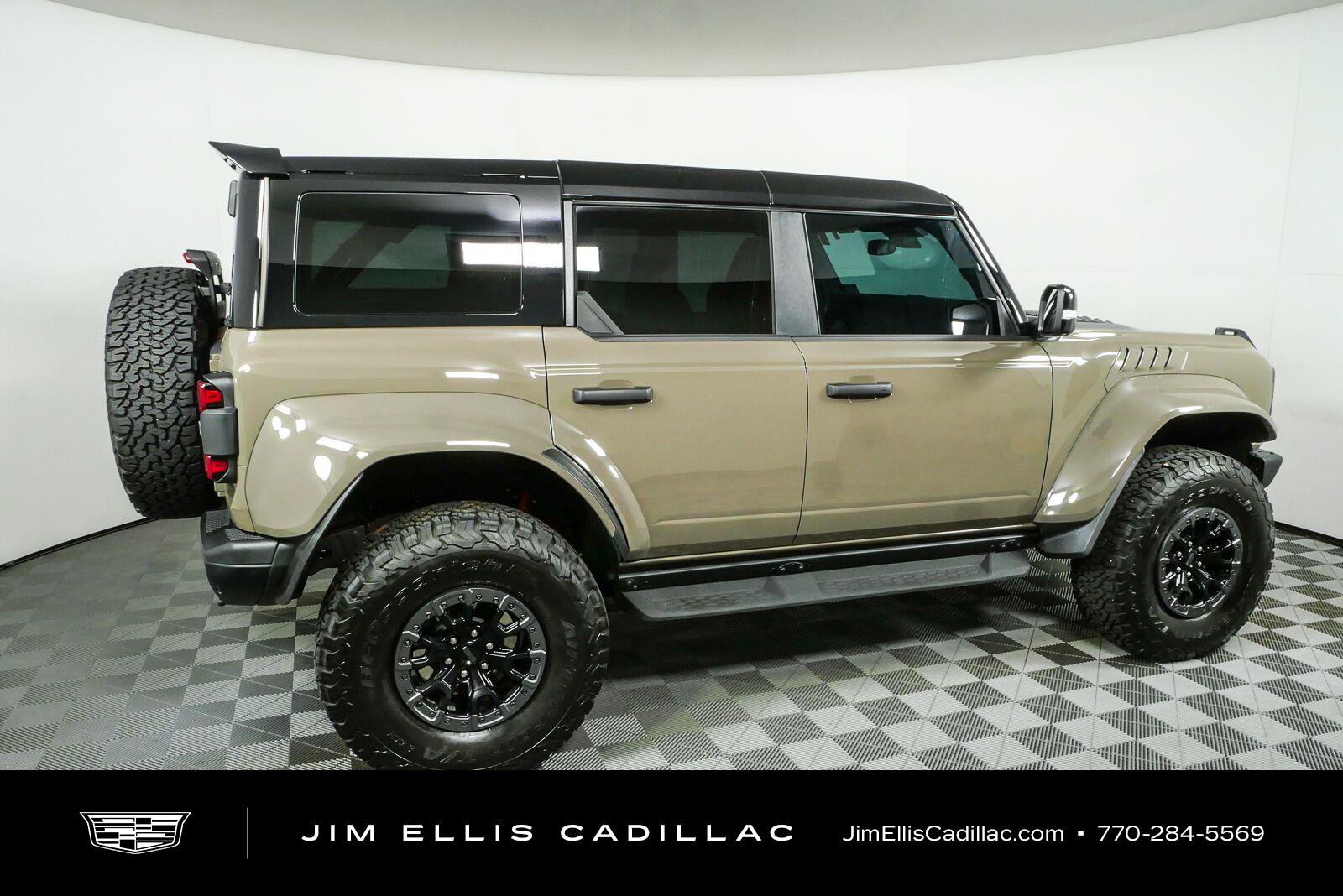 Used 2025 Ford Bronco Raptor AWD/4WD image 2
