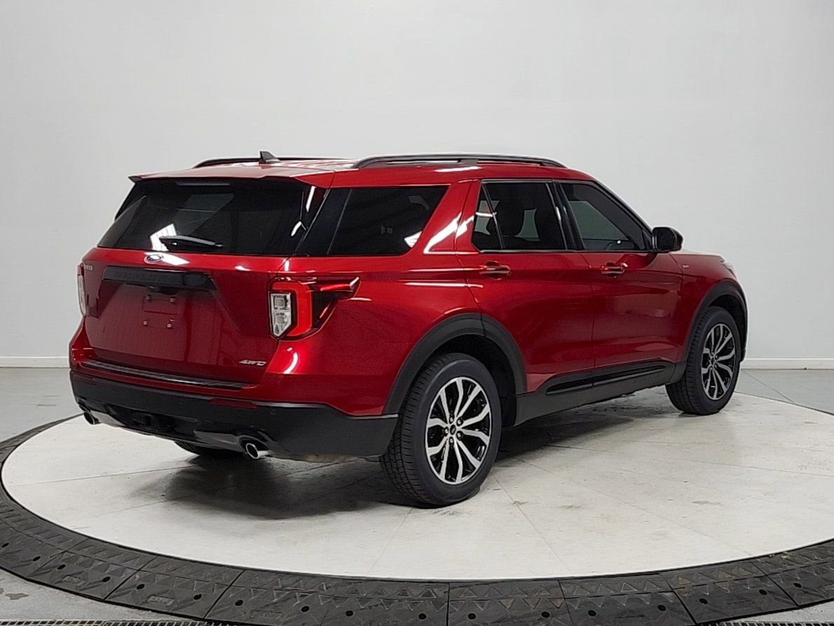 Used 2022 Ford Explorer ST-Line w/ Class IV Trailer Tow Package AWD/4WD image 7