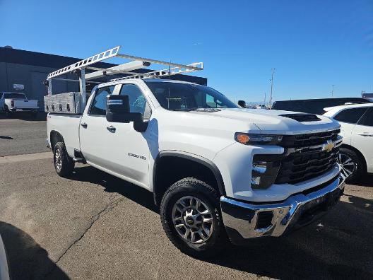 Used 2025 Chevrolet Silverado 2500 W/T w/ WT/CX Safety Package image 3