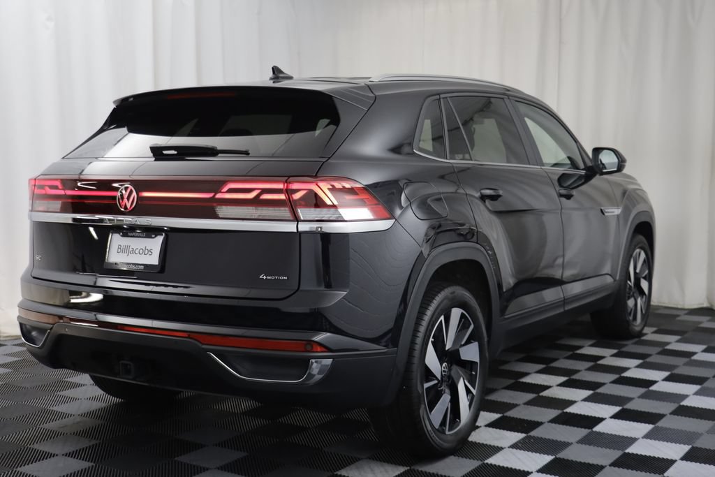 Certified 2024 Volkswagen Atlas Cross Sport SE AWD/4WD image 15