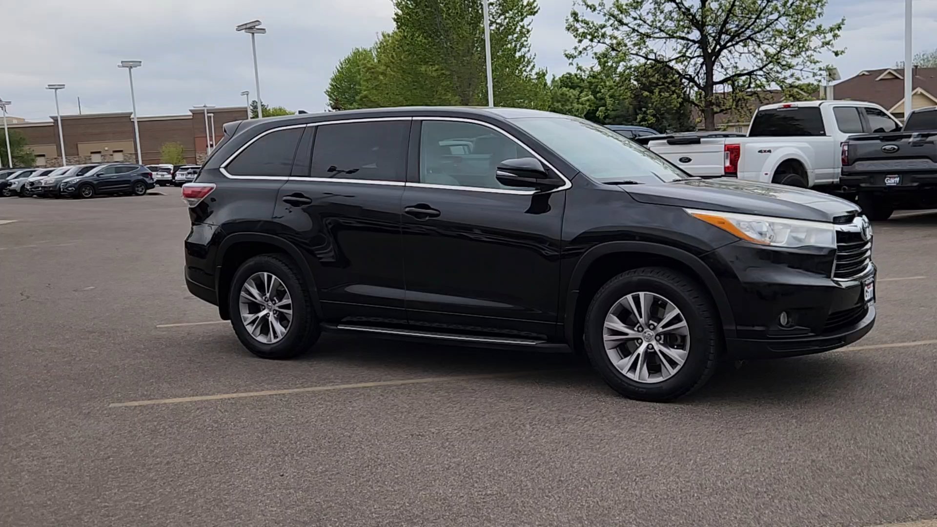 Used 2015 Toyota Highlander Plus AWD/4WD image 9