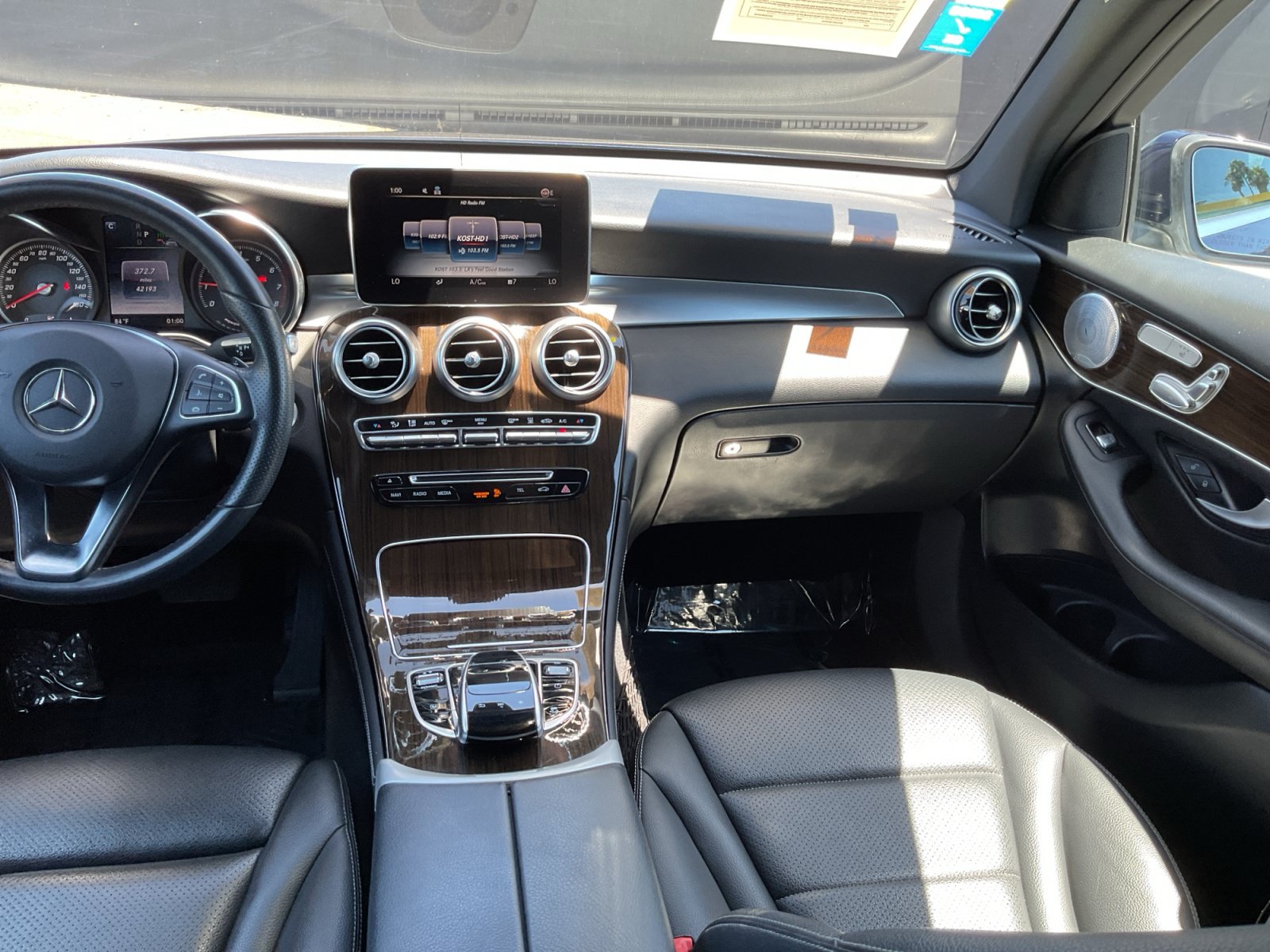 Used 2019 Mercedes-Benz GLC 350e 4MATIC image 16
