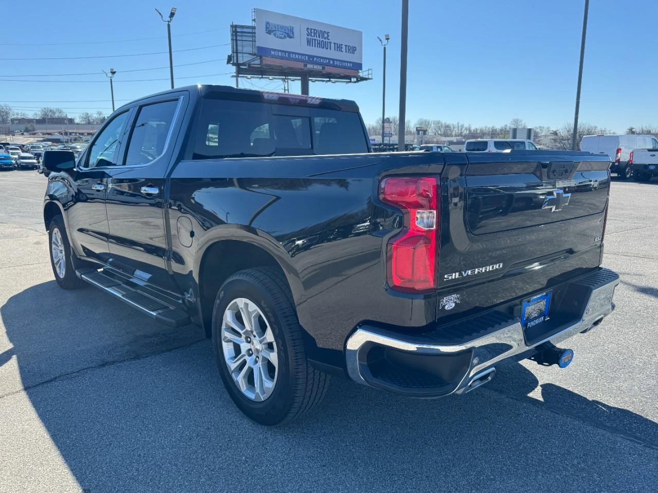 Used 2022 Chevrolet Silverado 1500 LTZ w/ Technology Package image 5