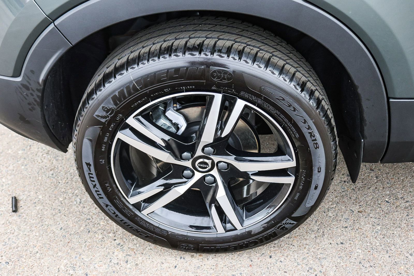 New 2026 Volvo XC40 B5 Core w/ Climate Package image 13