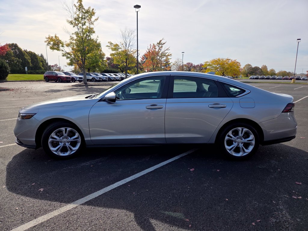 Used 2025 Honda Accord LX image 16