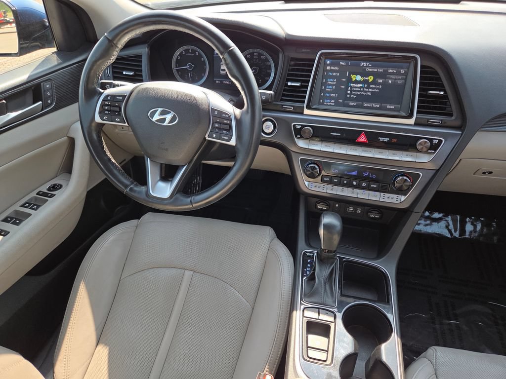 Used 2019 Hyundai Sonata Limited w/ Ultimate Package 04 FWD image 31
