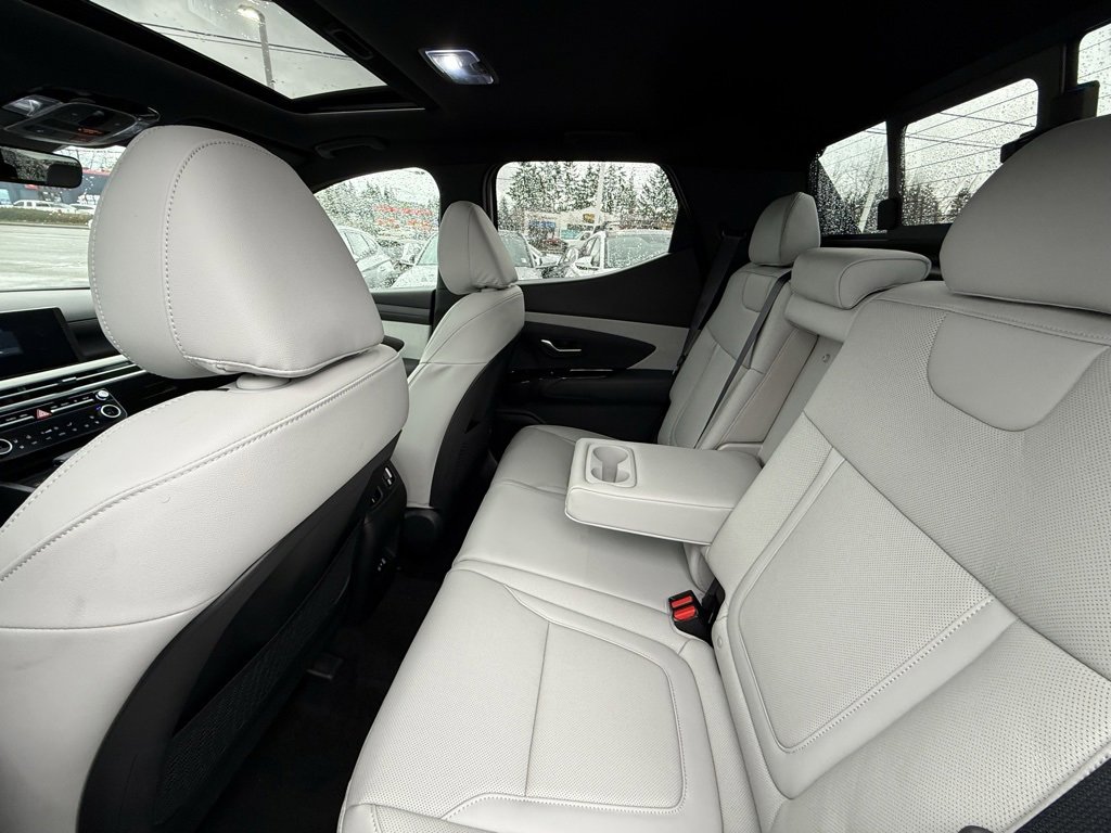 Certified 2025 Hyundai Santa Cruz Limited image 13