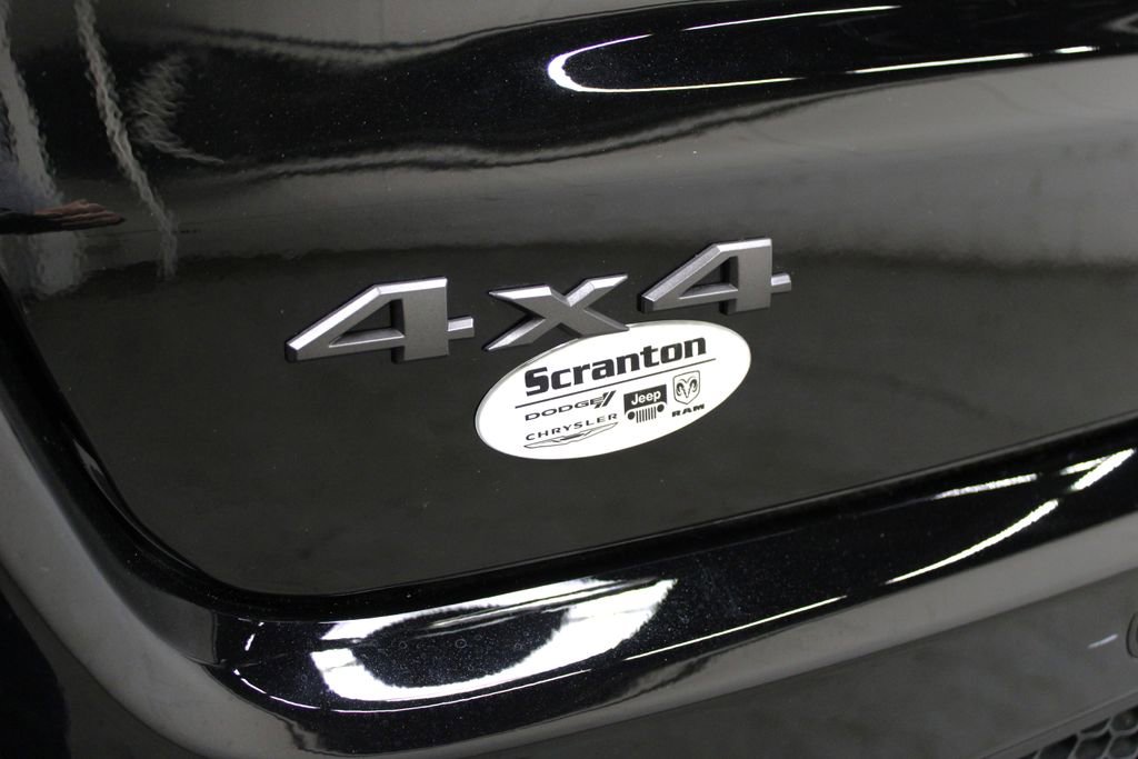 New 2026 Jeep Compass Limited image 36