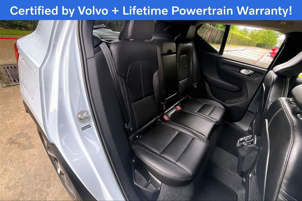 Certified 2026 Volvo XC40 B5 Plus image 35