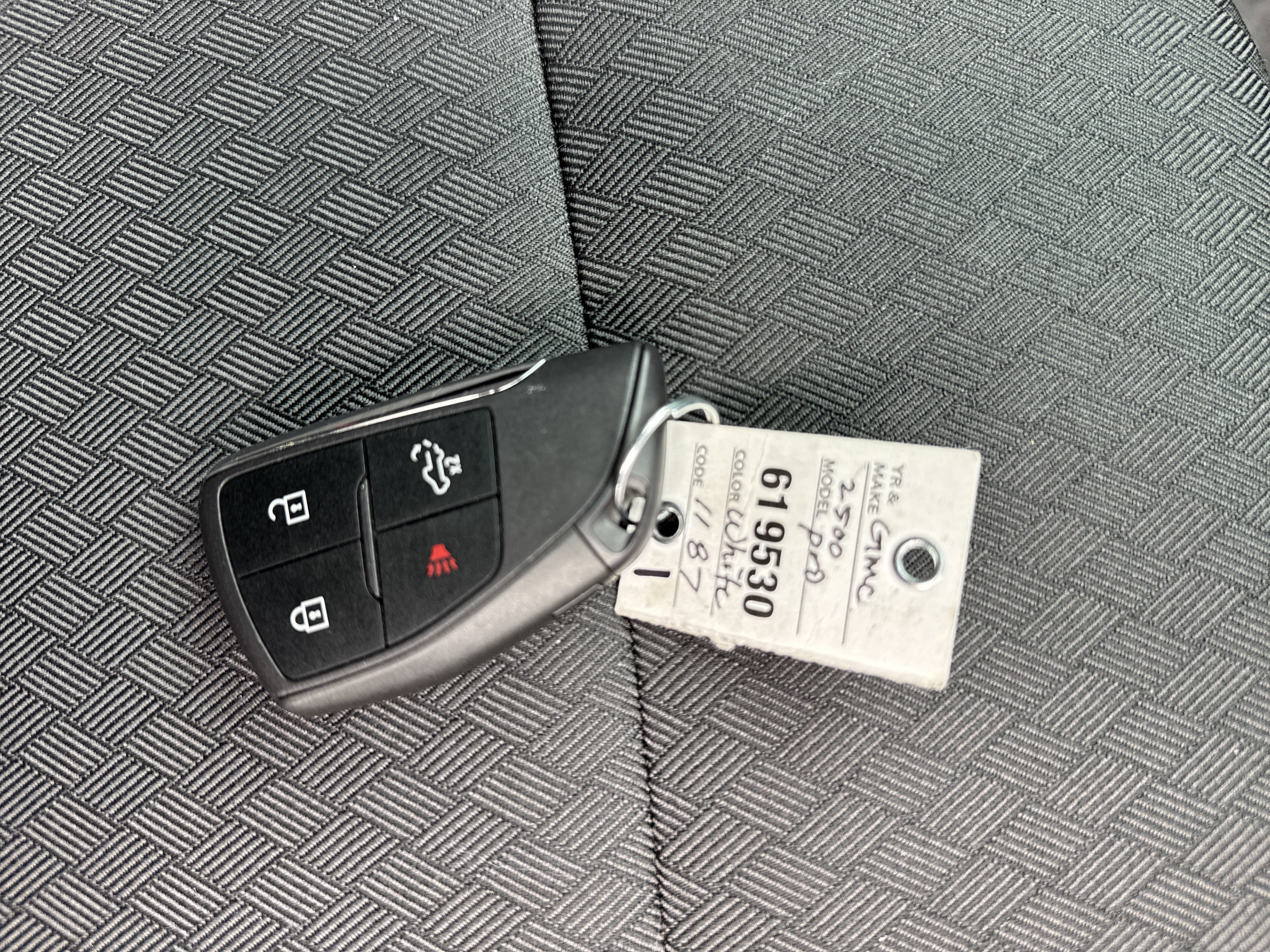 Used 2025 GMC Sierra 2500 Pro w/ 1SA Pro Safety Plus Package image 23