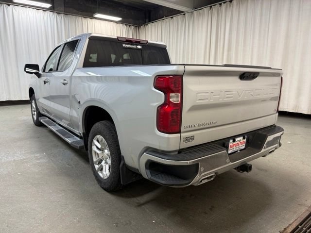 Used 2022 Chevrolet Silverado 1500 LT AWD/4WD image 9