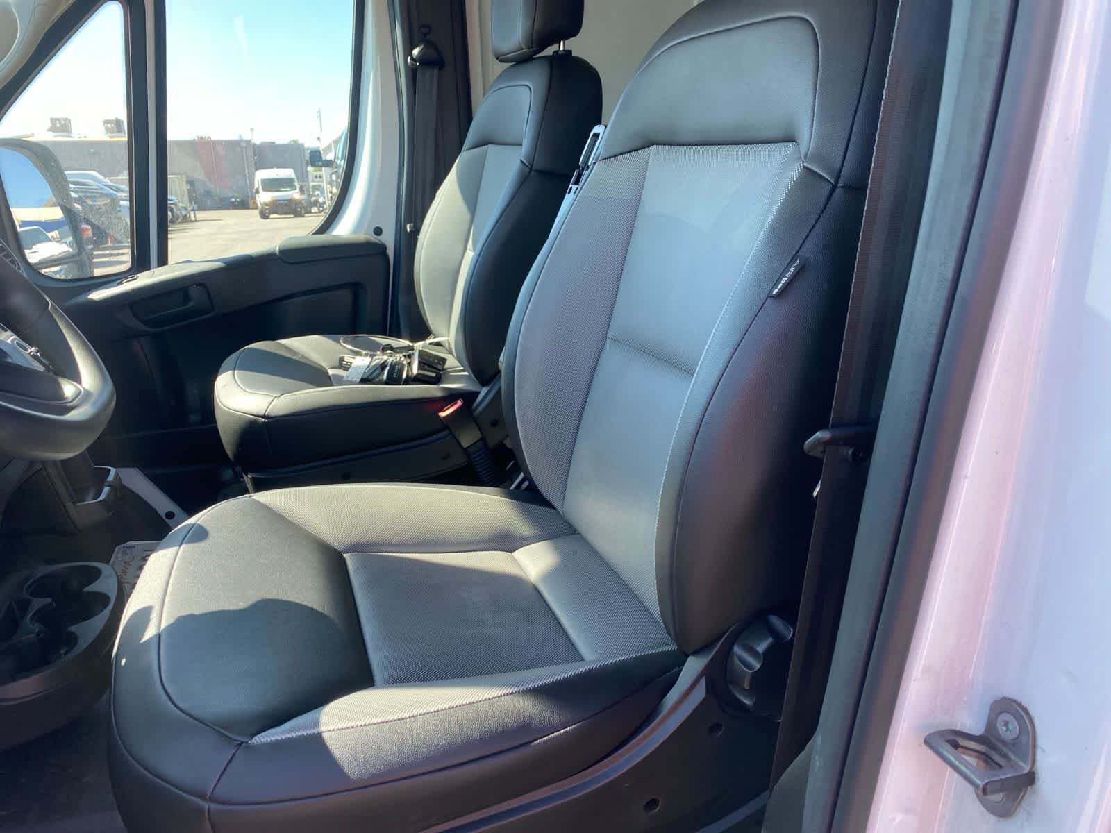 Used 2026 RAM ProMaster 2500 w/ Convenience Group FWD image 10